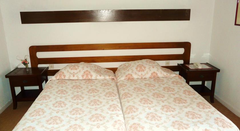 Hotel Le Mas Fleuri แวร์เนต์-เลส์-บานส์ ห้อง รูปภาพ