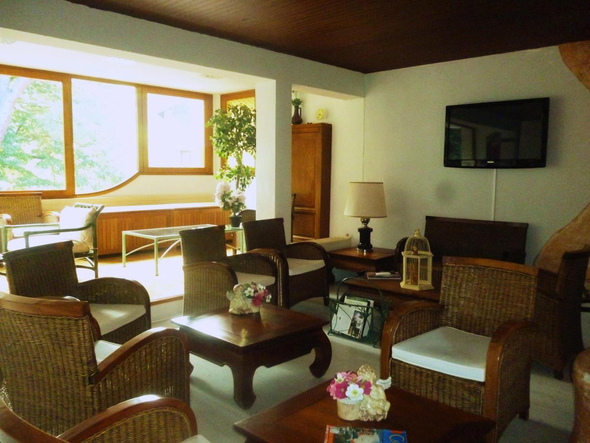 Hotel Le Mas Fleuri แวร์เนต์-เลส์-บานส์ ภายนอก รูปภาพ