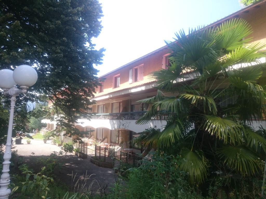 Hotel Le Mas Fleuri แวร์เนต์-เลส์-บานส์ ภายนอก รูปภาพ