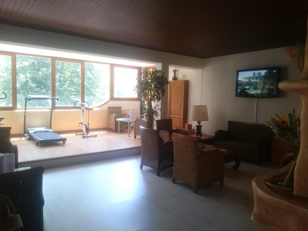 Hotel Le Mas Fleuri แวร์เนต์-เลส์-บานส์ ภายนอก รูปภาพ