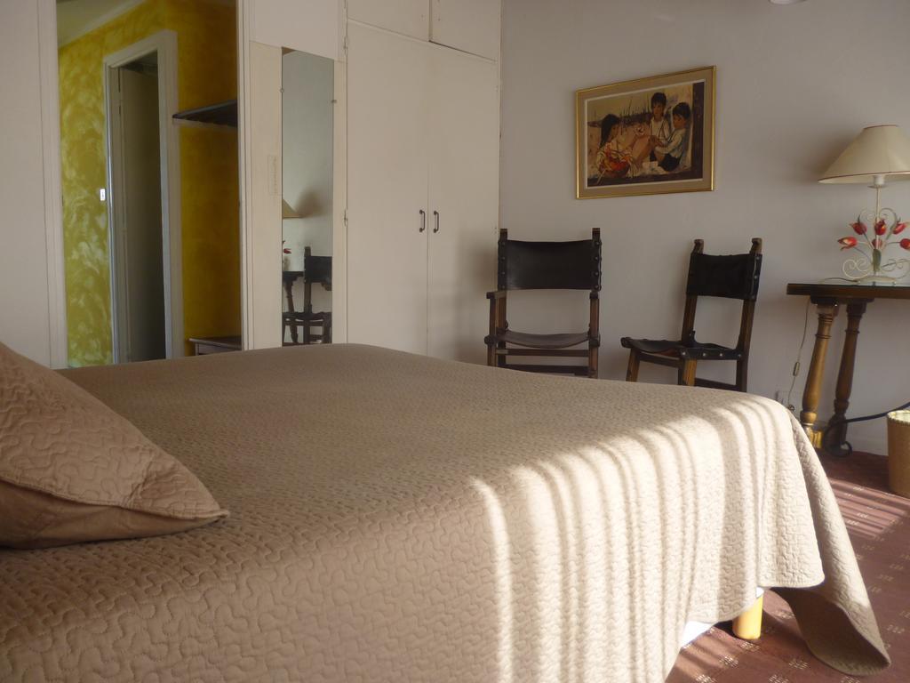 Hotel Le Mas Fleuri แวร์เนต์-เลส์-บานส์ ภายนอก รูปภาพ